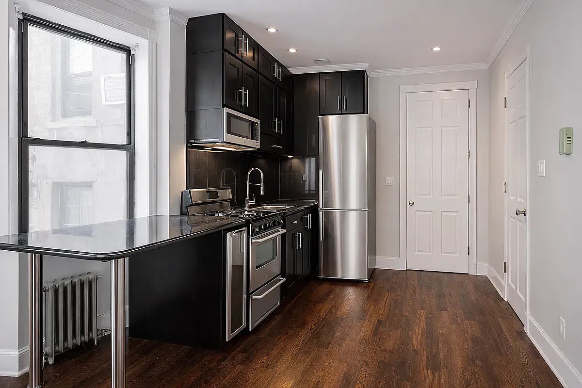 325 East 5th Street F2 E. Greenwich Village New York NY 10003
