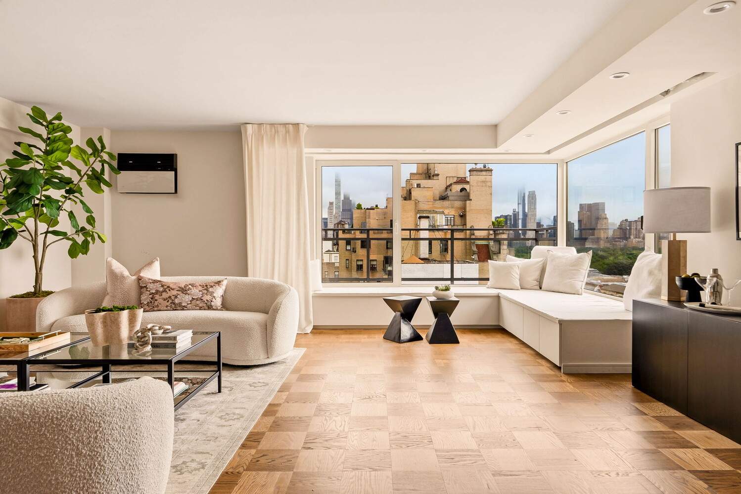 1050 Fifth Avenue PHA Carnegie Hill New York NY 10028