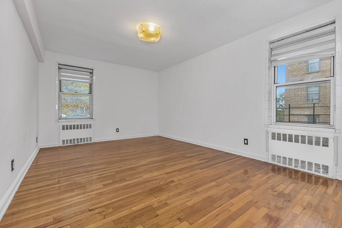 105-34 65th Avenue 4B Forest Hills Queens NY 11375