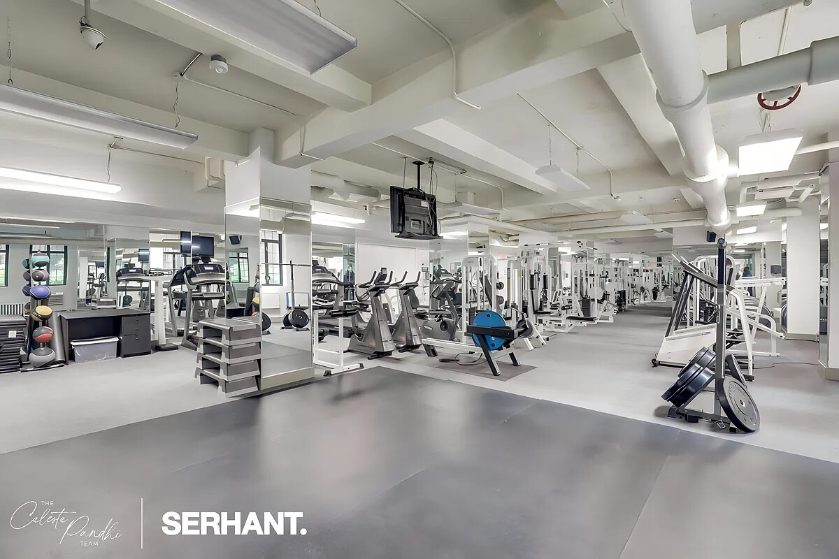 320 East 42nd Street 2318 Tudor City New York NY 10017