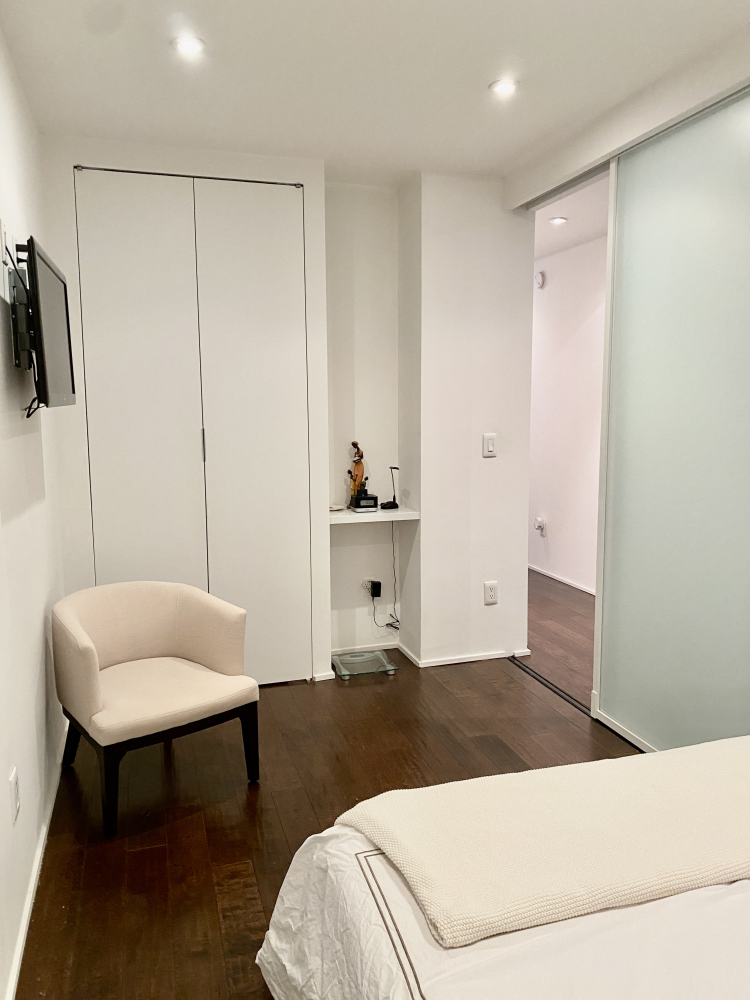 88 Greenwich Street, #522