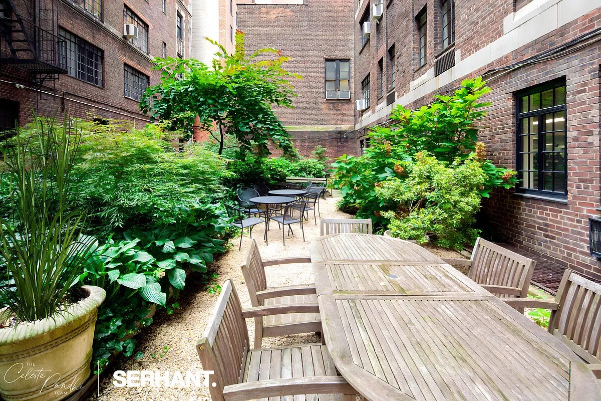 320 East 42nd Street 2318 Tudor City New York NY 10017