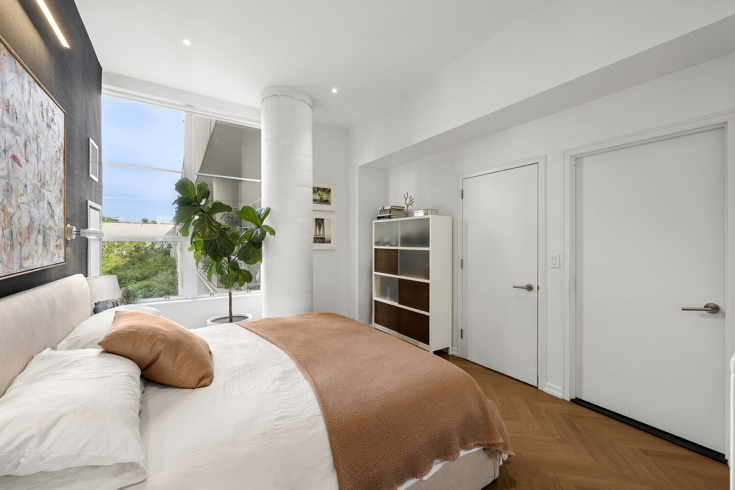 184 Kent Avenue B612 Williamsburg Brooklyn NY 11249