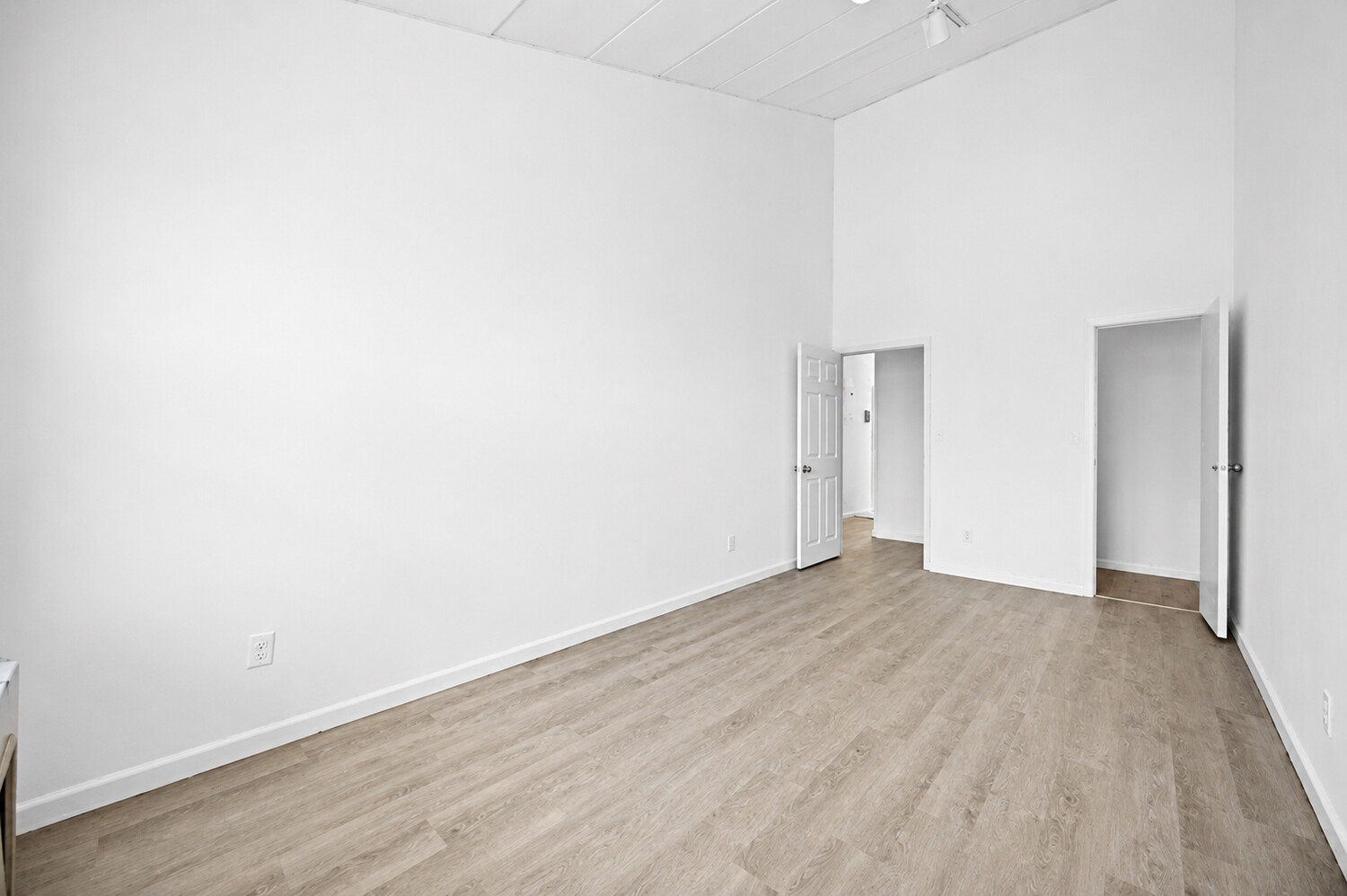 10106 4th Avenue 26E Fort Hamilton Brooklyn NY 11209