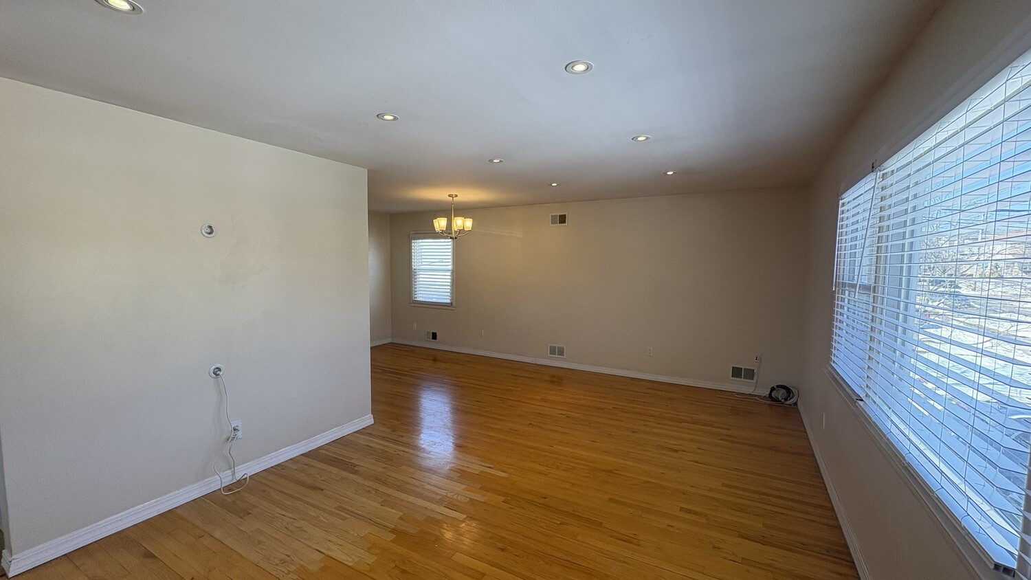 86 Notre Dame Avenue 2 Great Kills Staten Island NY 10308