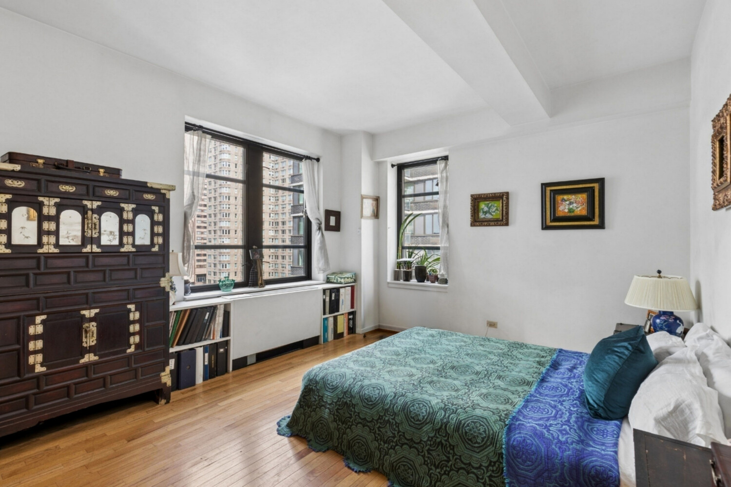 43 West 61st Street 16H Lincoln Square New York NY 10023