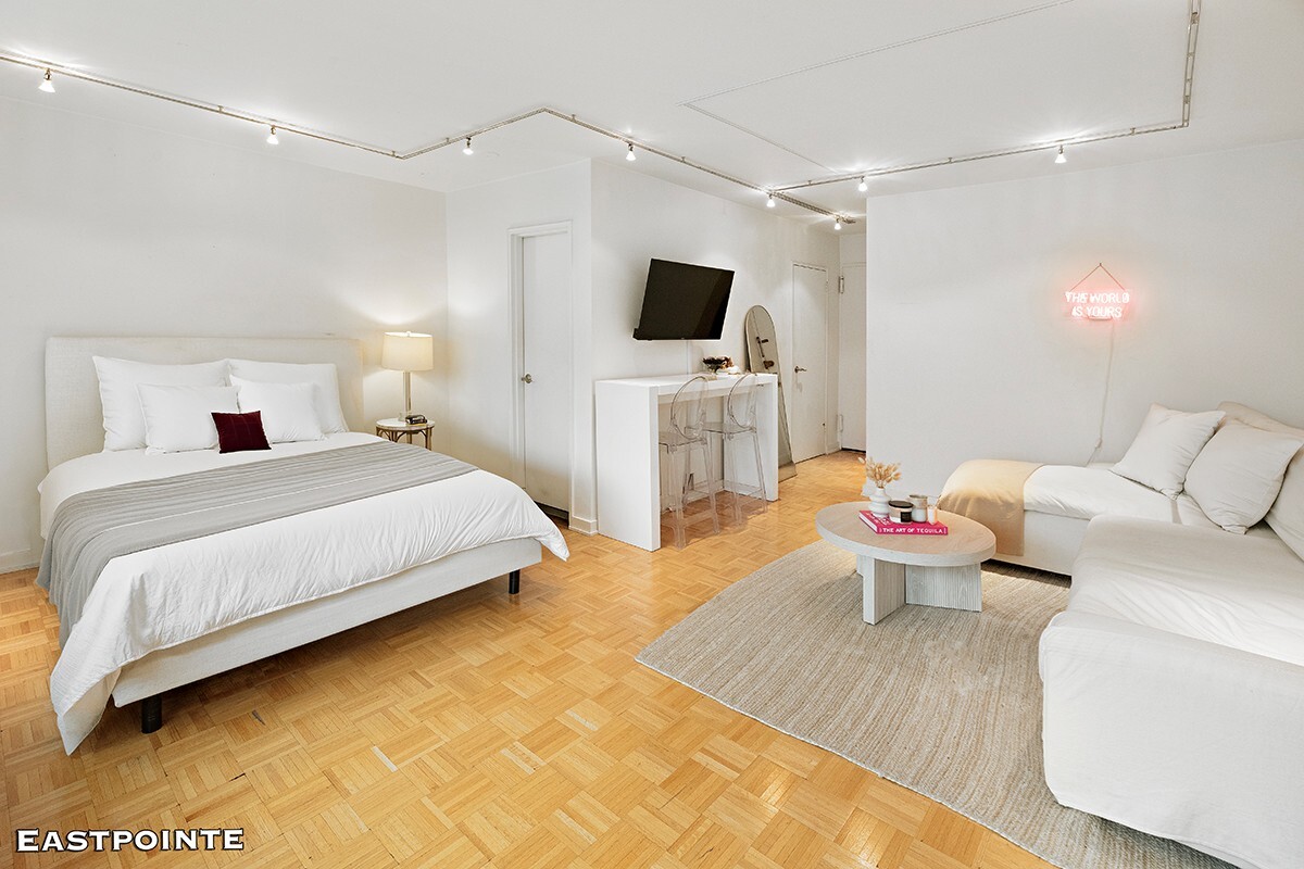 201 West 21st Street 6H Chelsea New York NY 10011