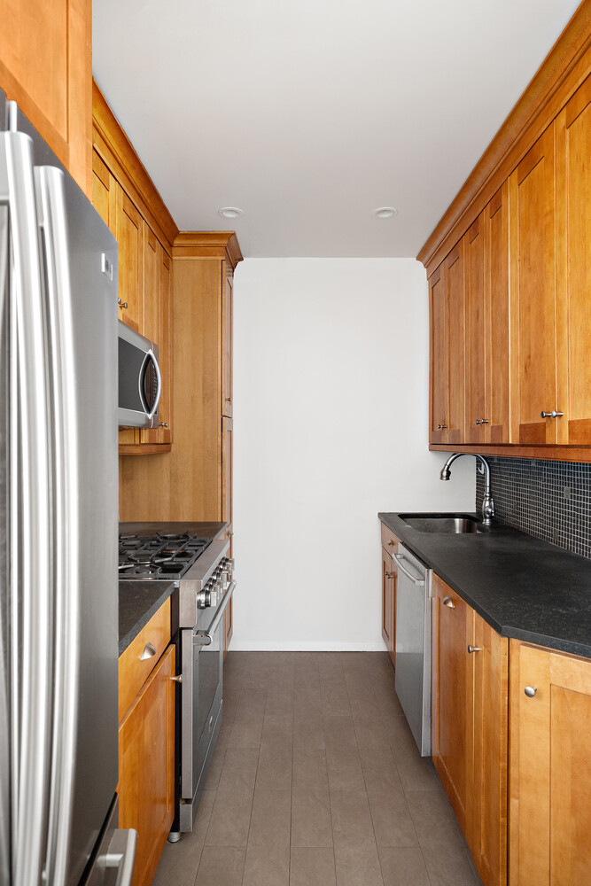 60 East 8th Street 6A Greenwich Village New York NY 10003