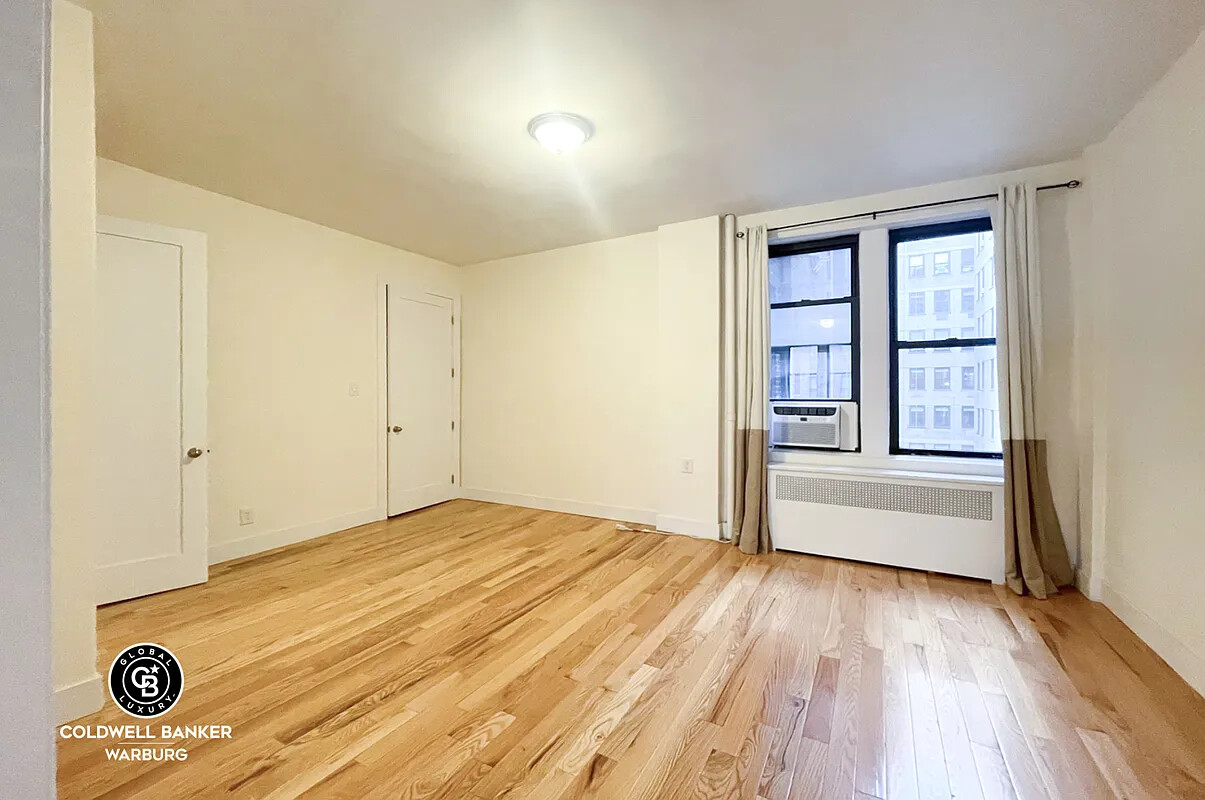 528 West 111th Street Morningside Heights New York NY 10025