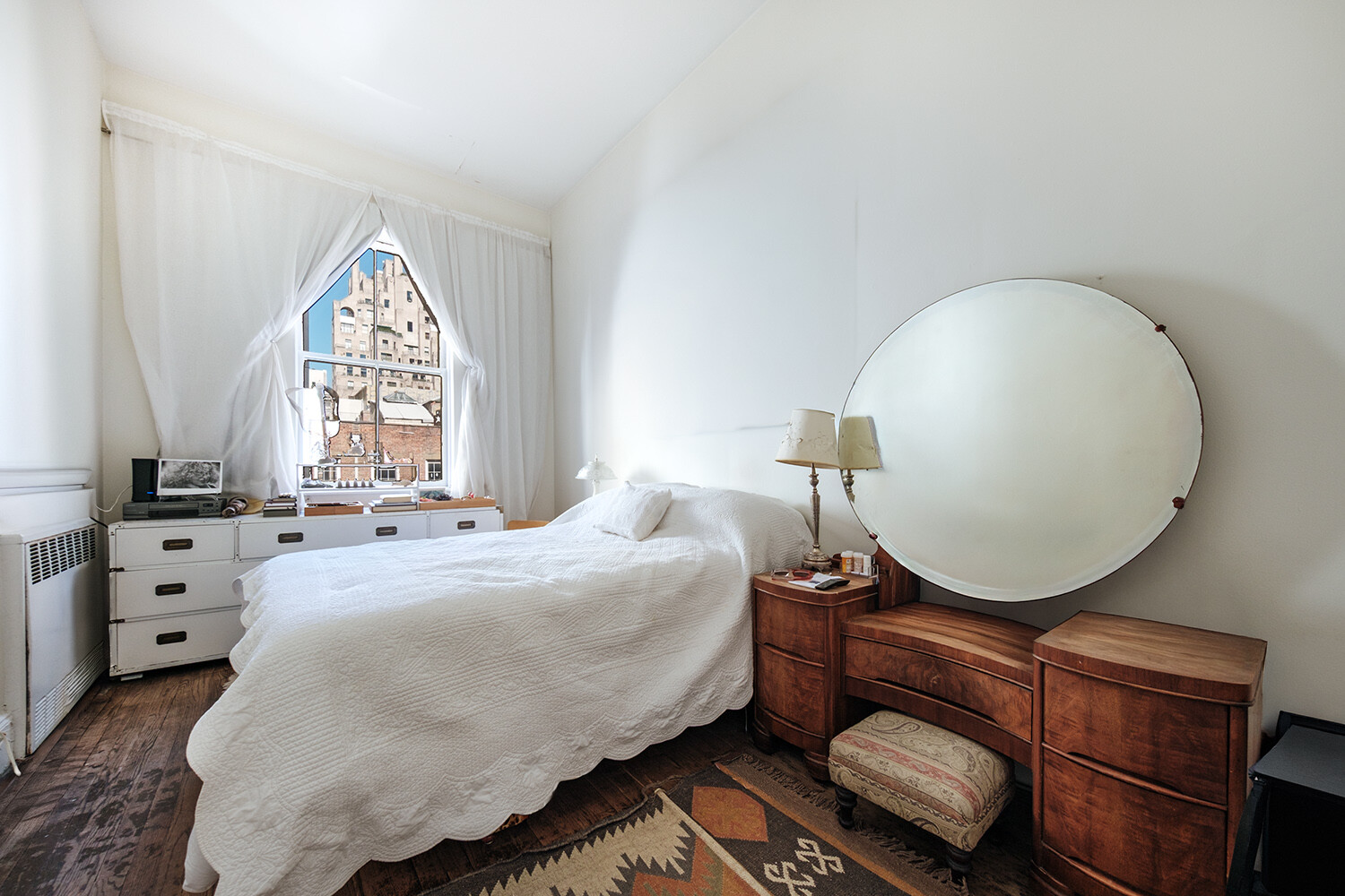 25 East 69th Street 5B Upper East Side New York NY 10021