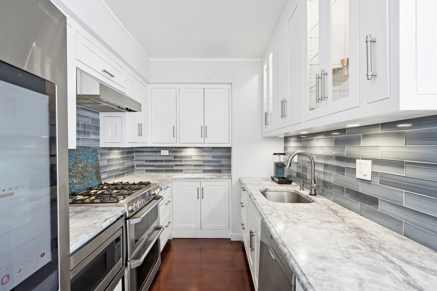 870 United Nations Plaza Beekman Place New York NY 10017