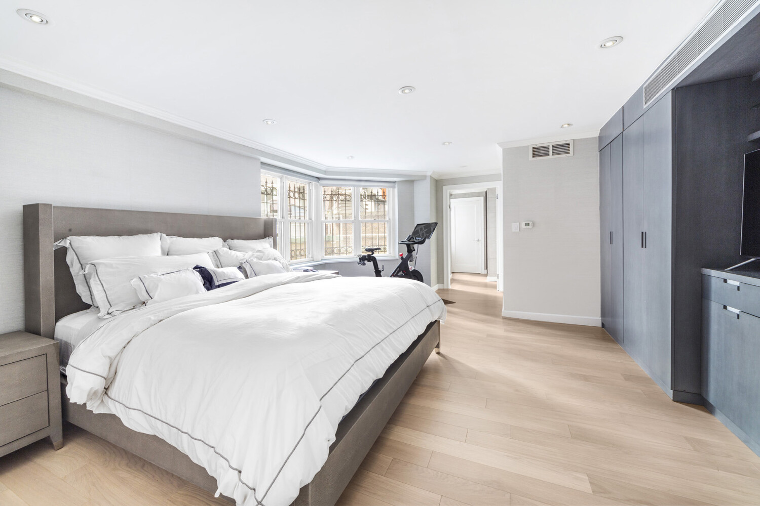 205 East 63rd Street 2AB Upper East Side New York NY 10065