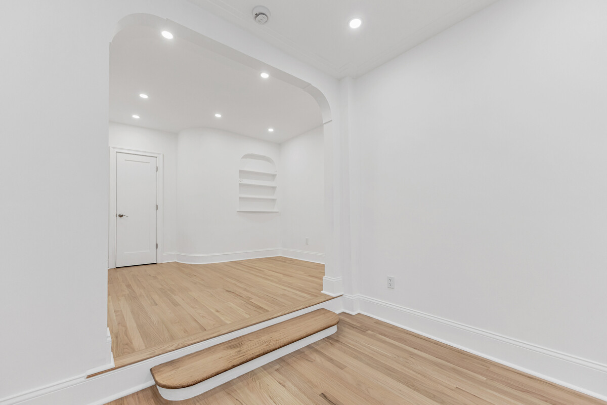 161 East 91st Street 2B Carnegie Hill New York NY 10128