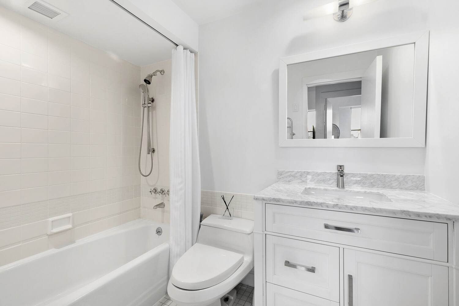 40 East 61st Street 16B Upper East Side New York NY 10065