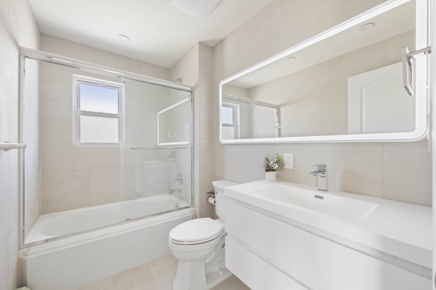 58-28 84th Street 2 Middle Village Queens NY 11379