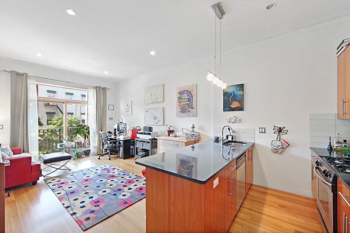 206 Kent Street Greenpoint Brooklyn NY 11222