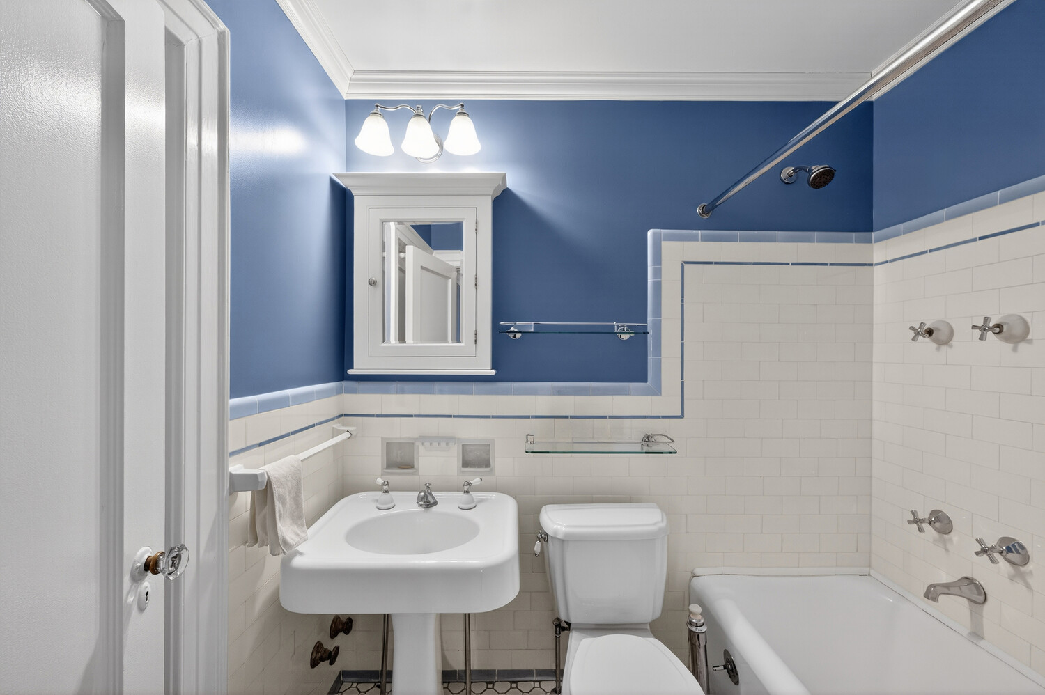 34-22 87th Street Jackson Heights Queens NY 11372