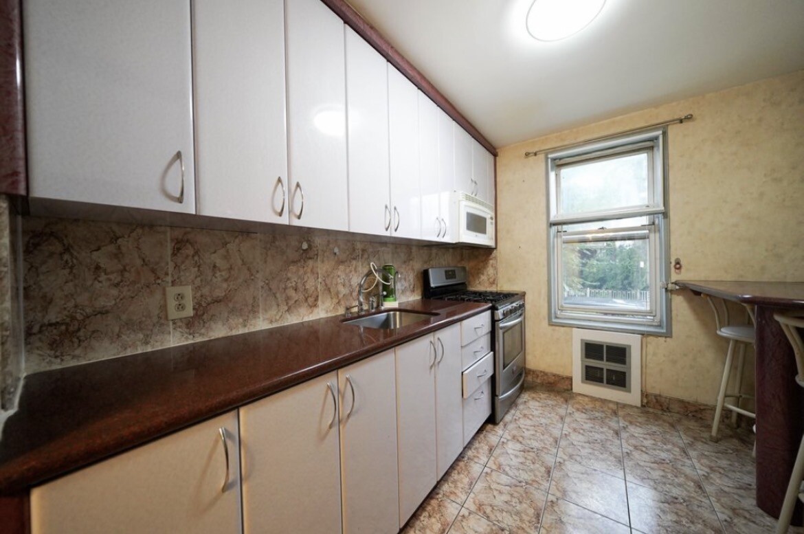 2260 Benson Avenue 1J Gravesend Brooklyn NY 11214