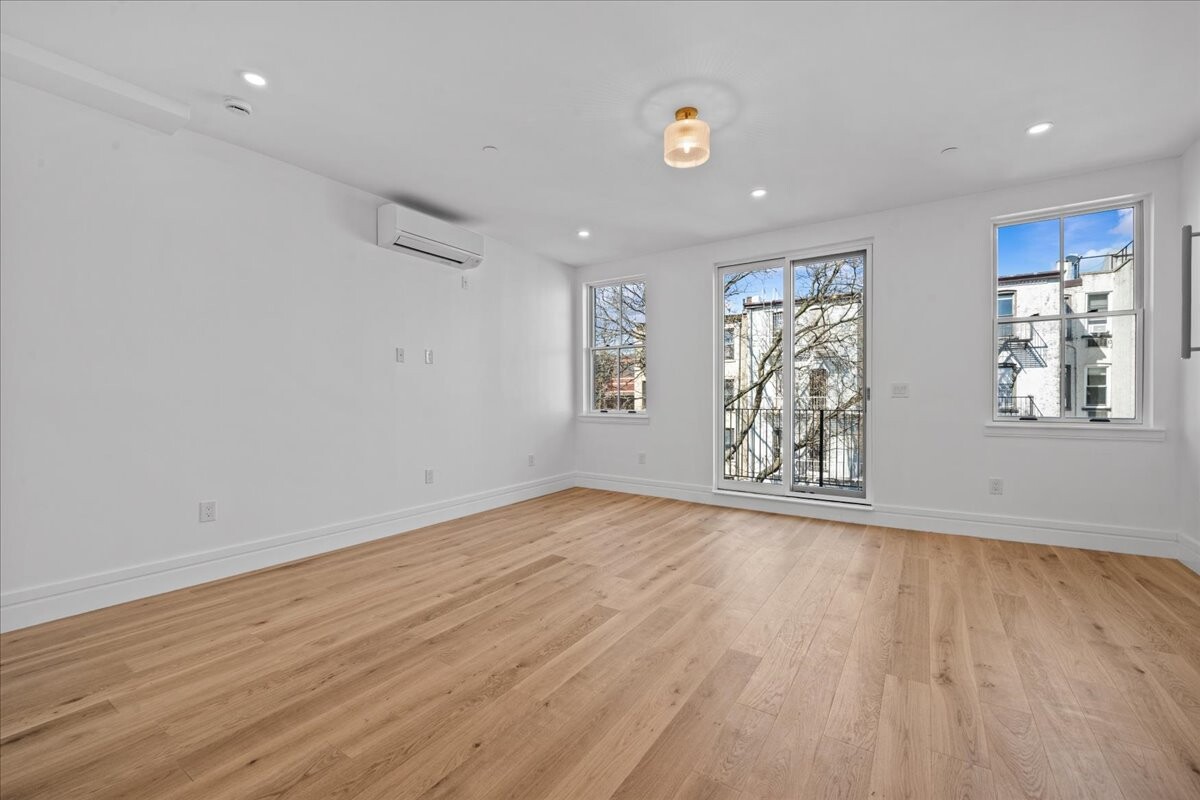 147 Luquer Street 3 Carroll Gardens Brooklyn NY 11231
