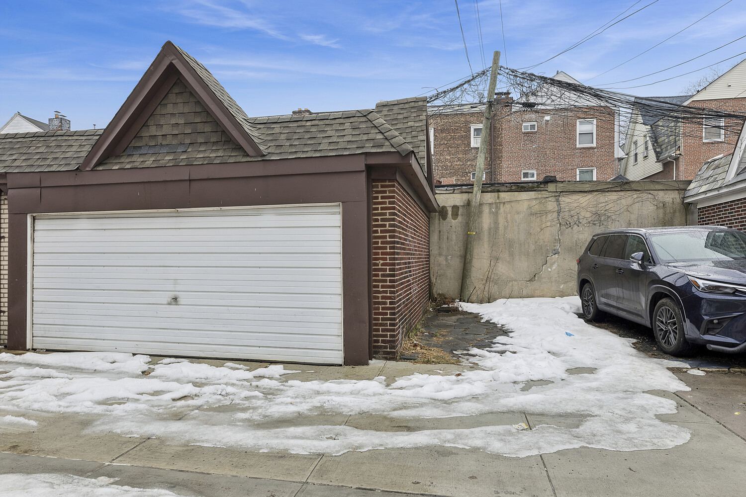 33-25 71st Street Jackson Heights Queens NY 11372