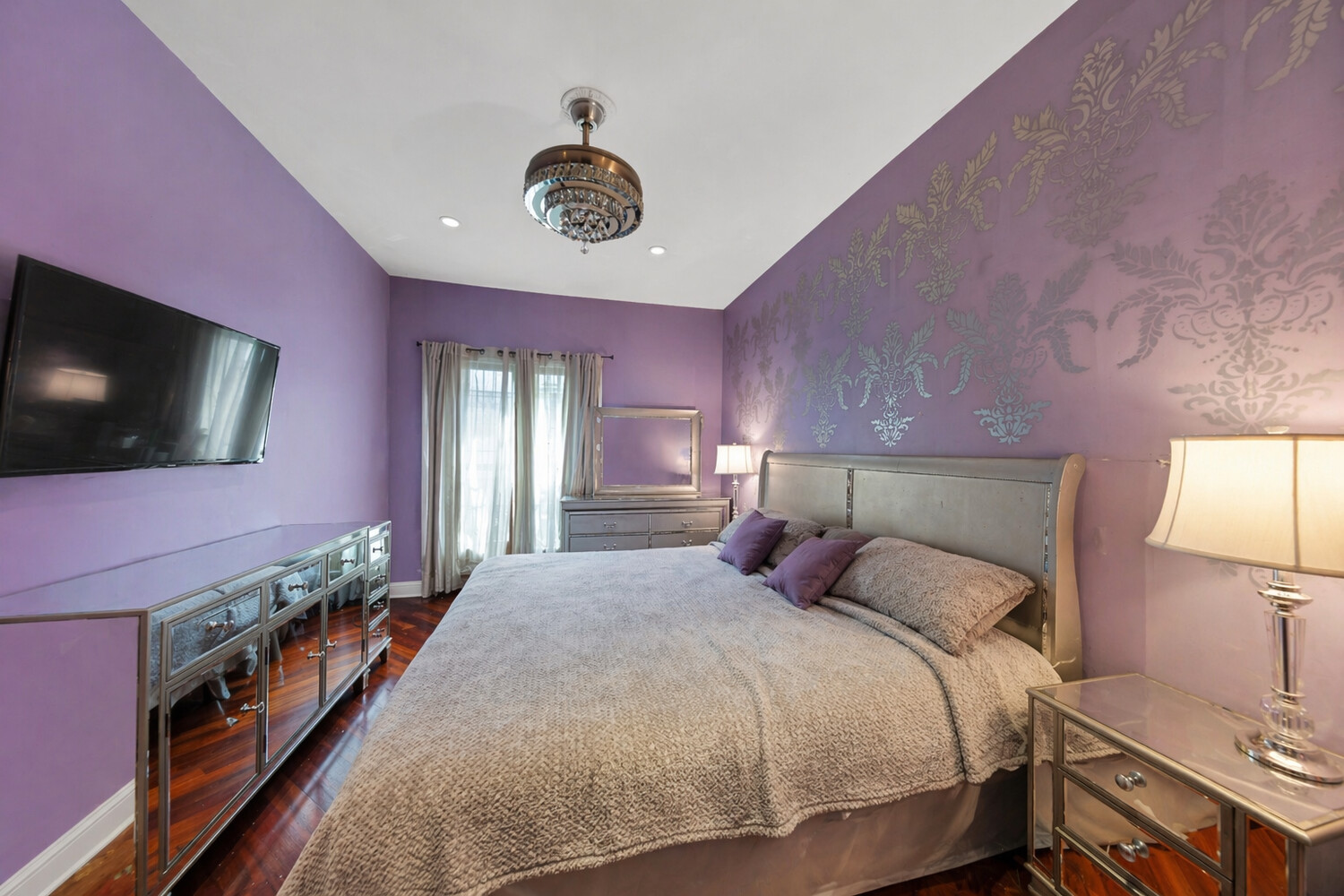 370 90th Street 1D Fort Hamilton Brooklyn NY 11209