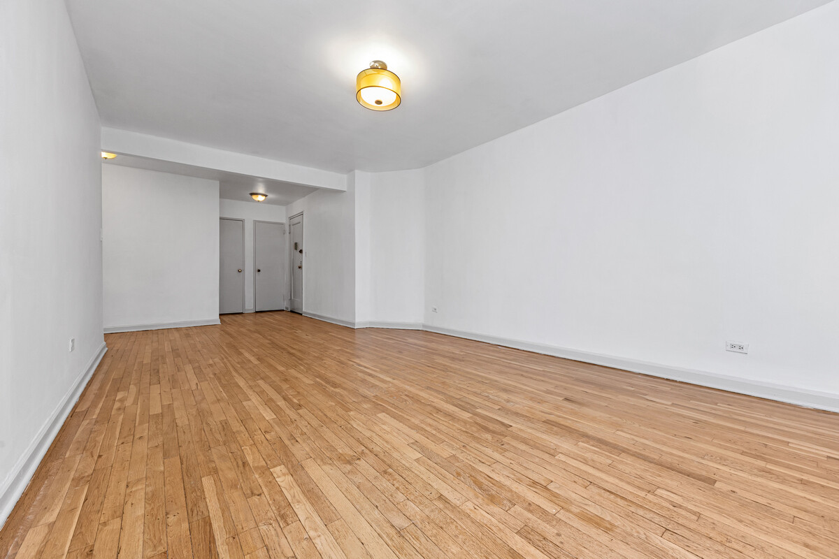 67-30 Dartmouth Street Rego Park Queens NY 11375