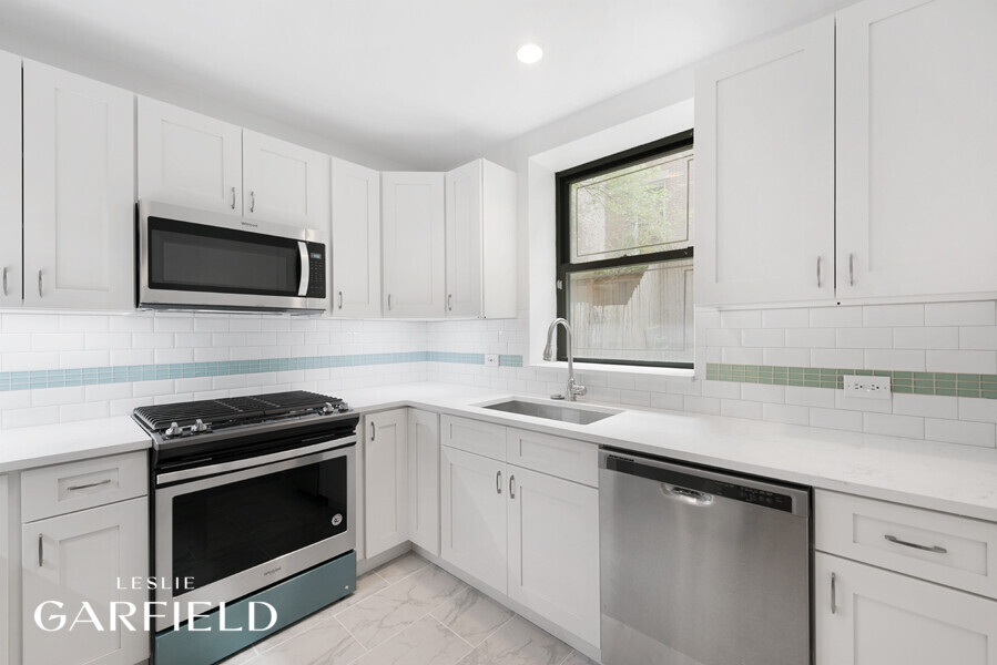 23 West 69th Street Lincoln Square New York NY 10023