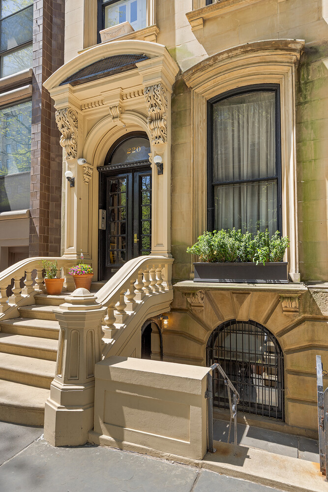 220 Columbia Heights 1 Brooklyn Heights Brooklyn NY 11201