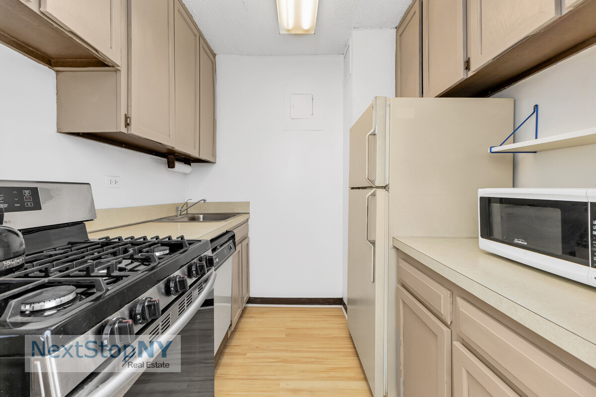 245 East 54th Street 6E Turtle Bay New York NY 10022