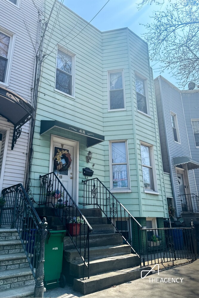 48 Hausman Street Greenpoint Brooklyn NY 11222