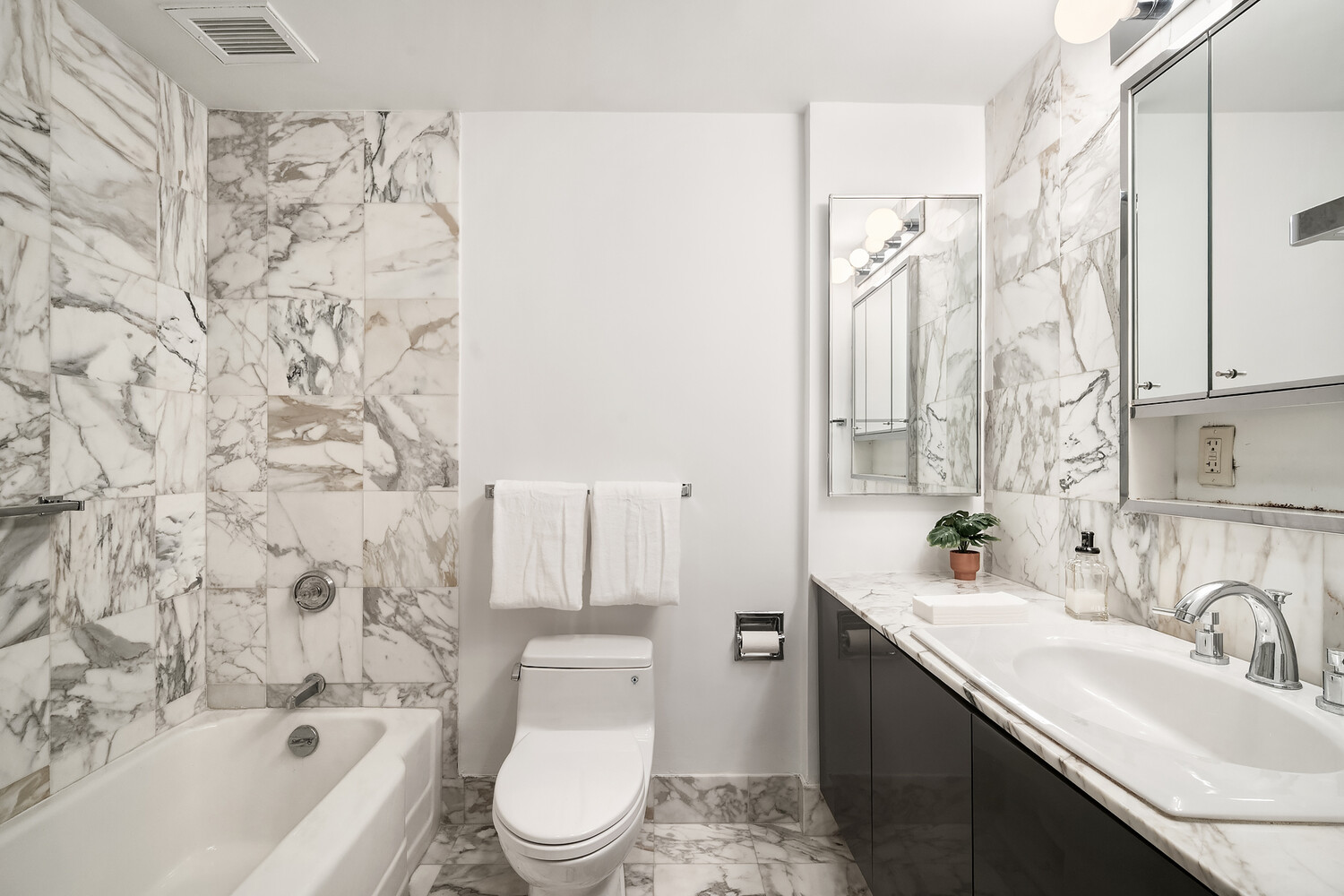 860 United Nations Plaza 27/28C Beekman Place New York NY 10017