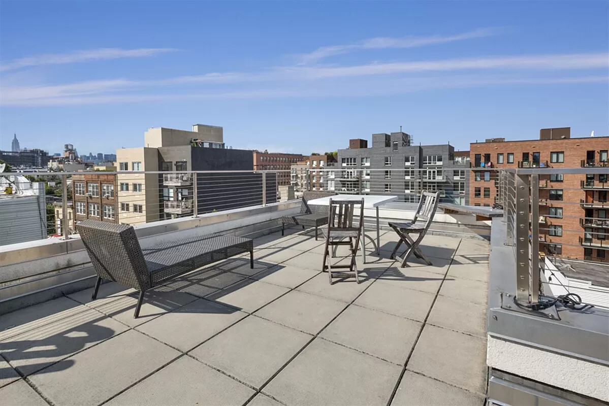 218 North 8th Street 1A Williamsburg Brooklyn NY 11211