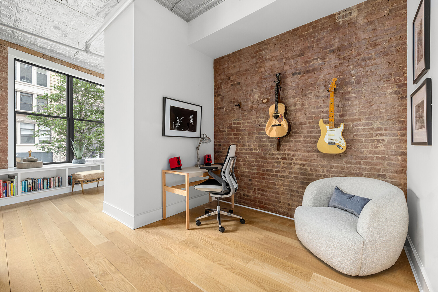 242 Lafayette Street 2N Soho New York NY 10012