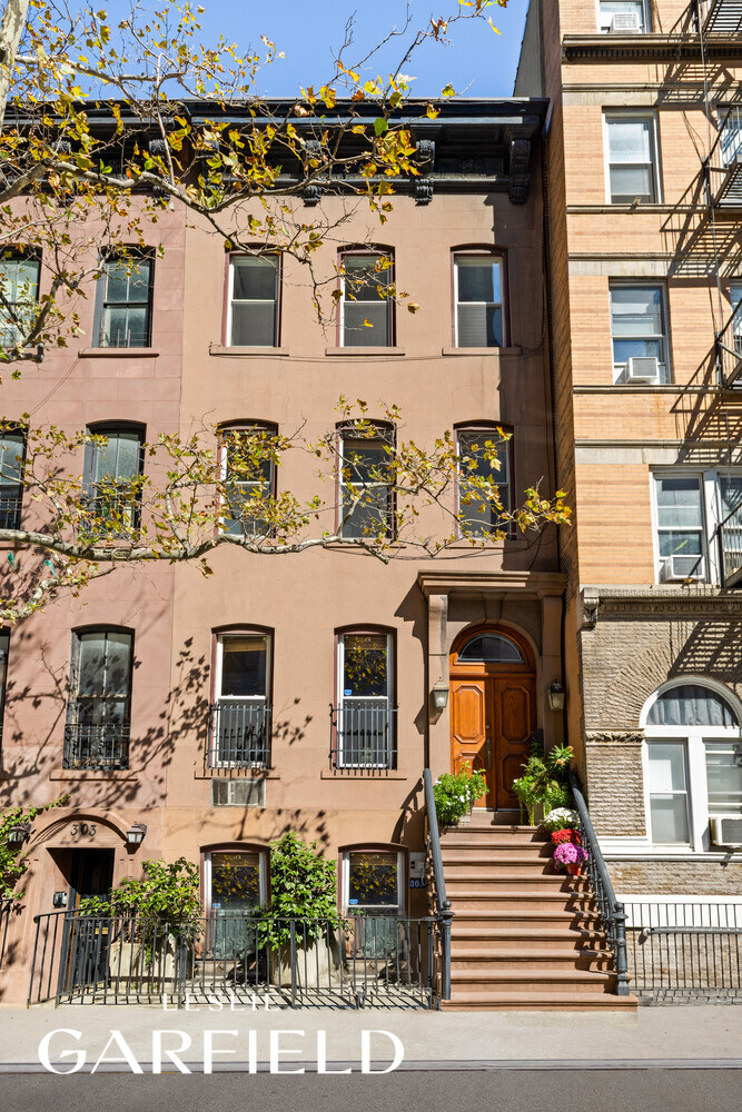 305 East 18th Street Gramercy Park New York NY 10003