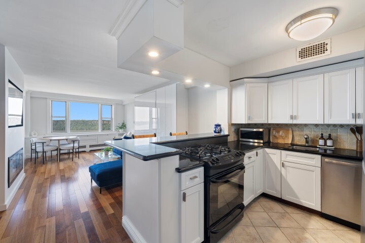 5700 Arlington Avenue 22N Riverdale Bronx NY 10471