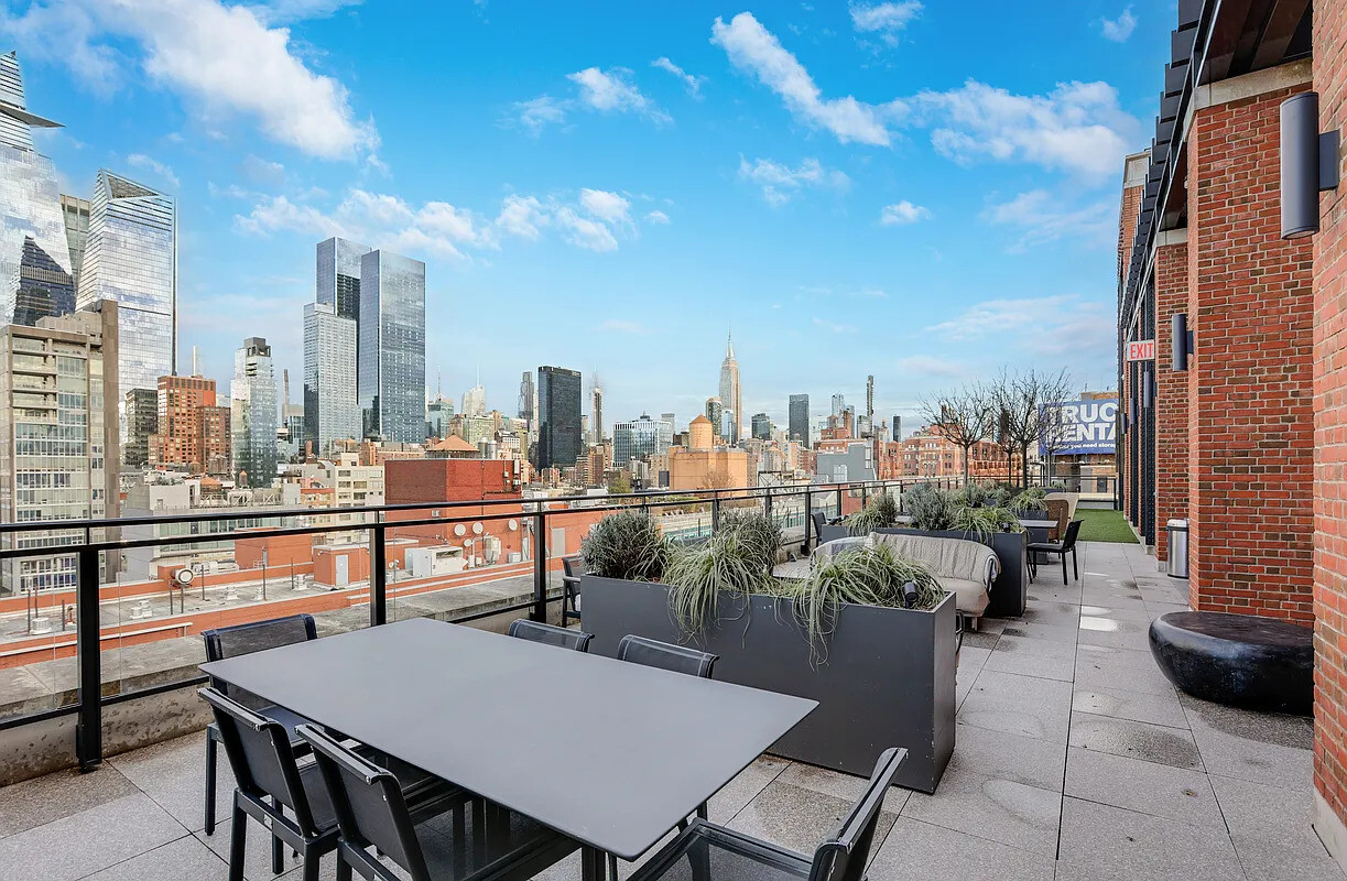 555 West 22nd Street 4BW Chelsea New York NY 10011