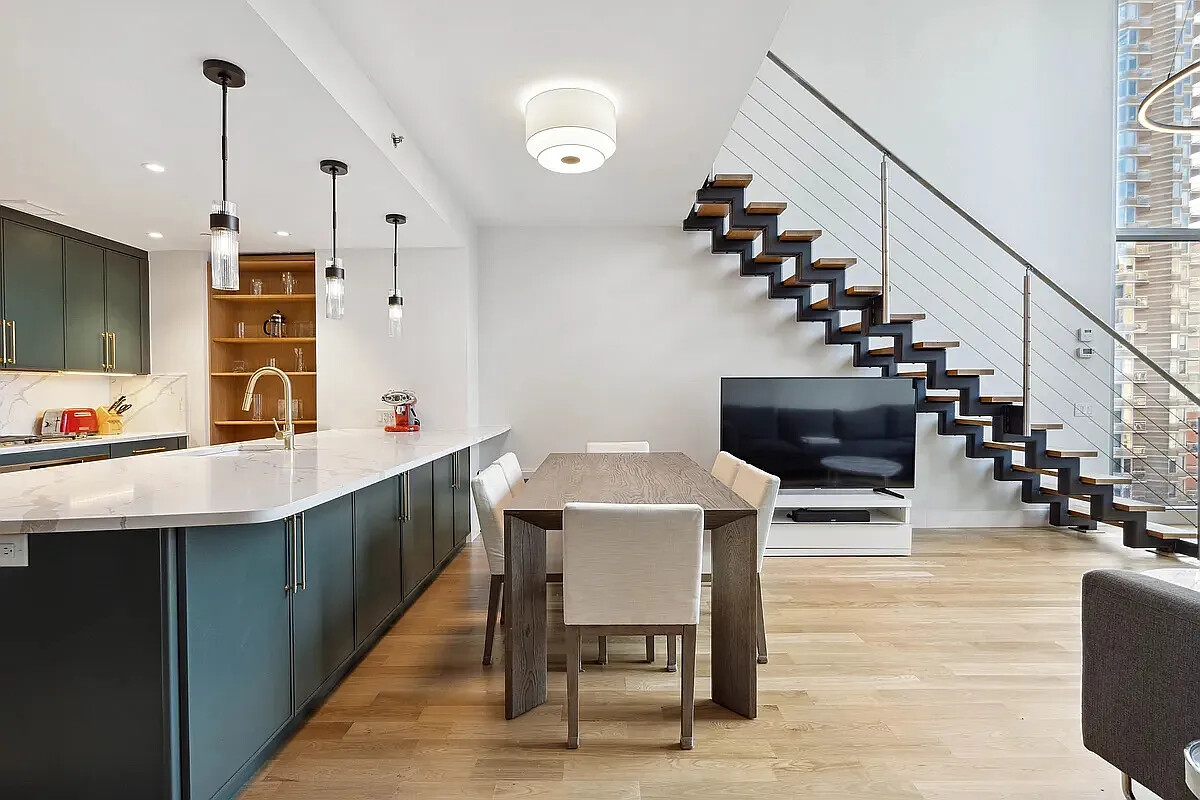 464 West 44th Street Clinton New York NY 10036