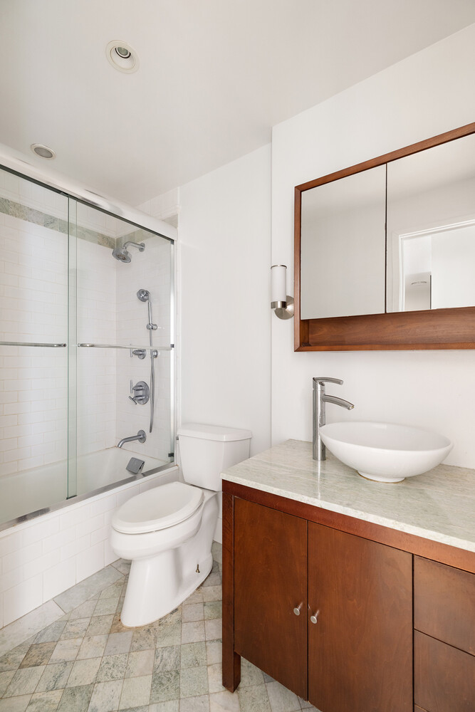 60 East 8th Street 6A Greenwich Village New York NY 10003