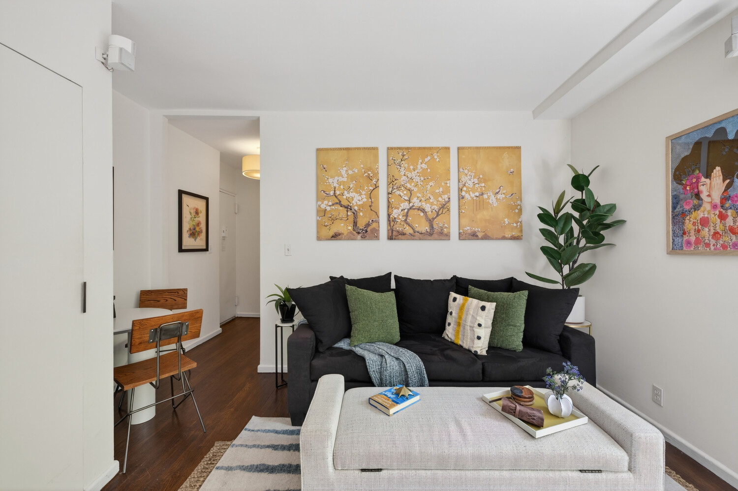 49 Morton Street 4D W. Greenwich Village New York NY 10014