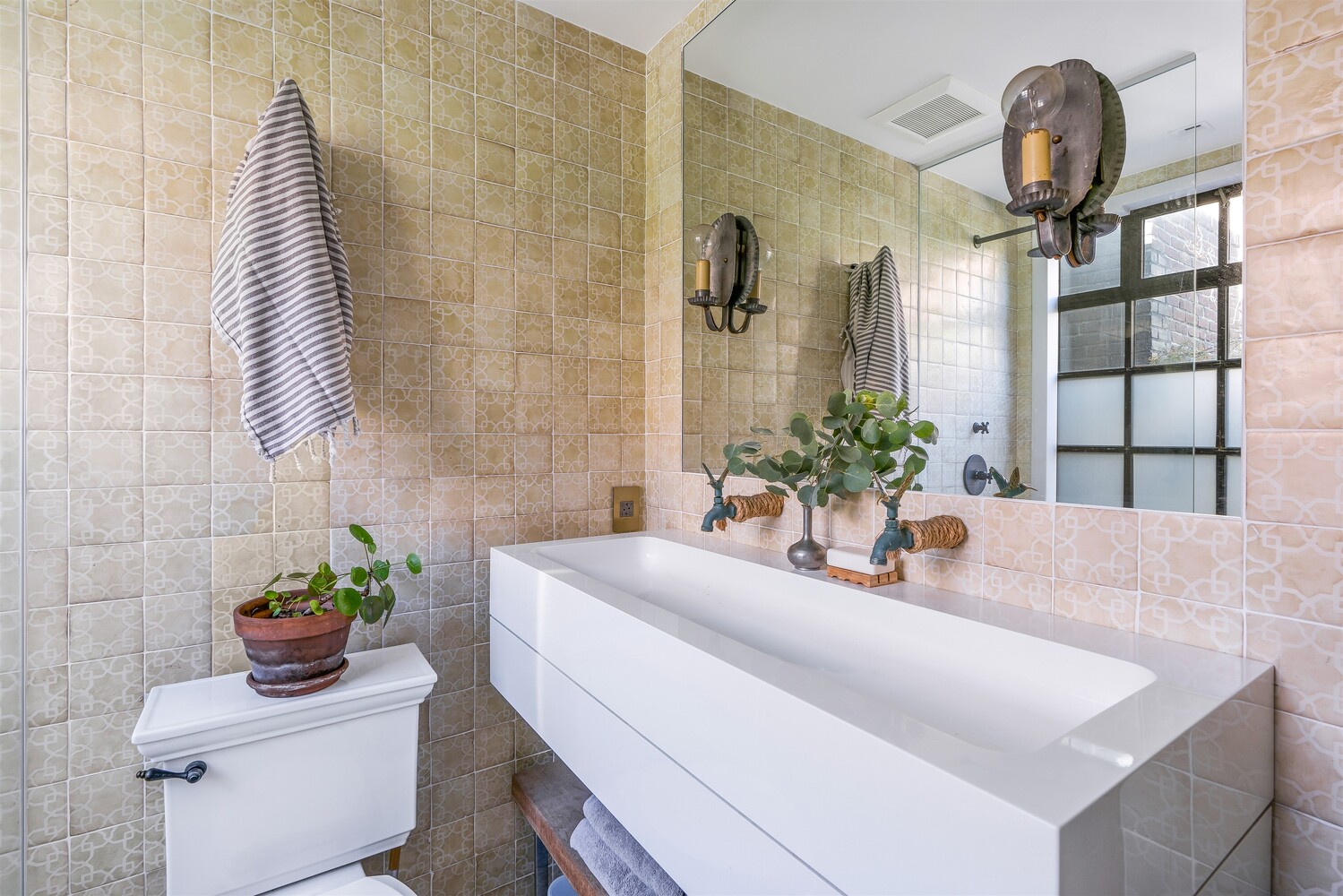 457 West 22nd Street EF Chelsea New York NY 10011