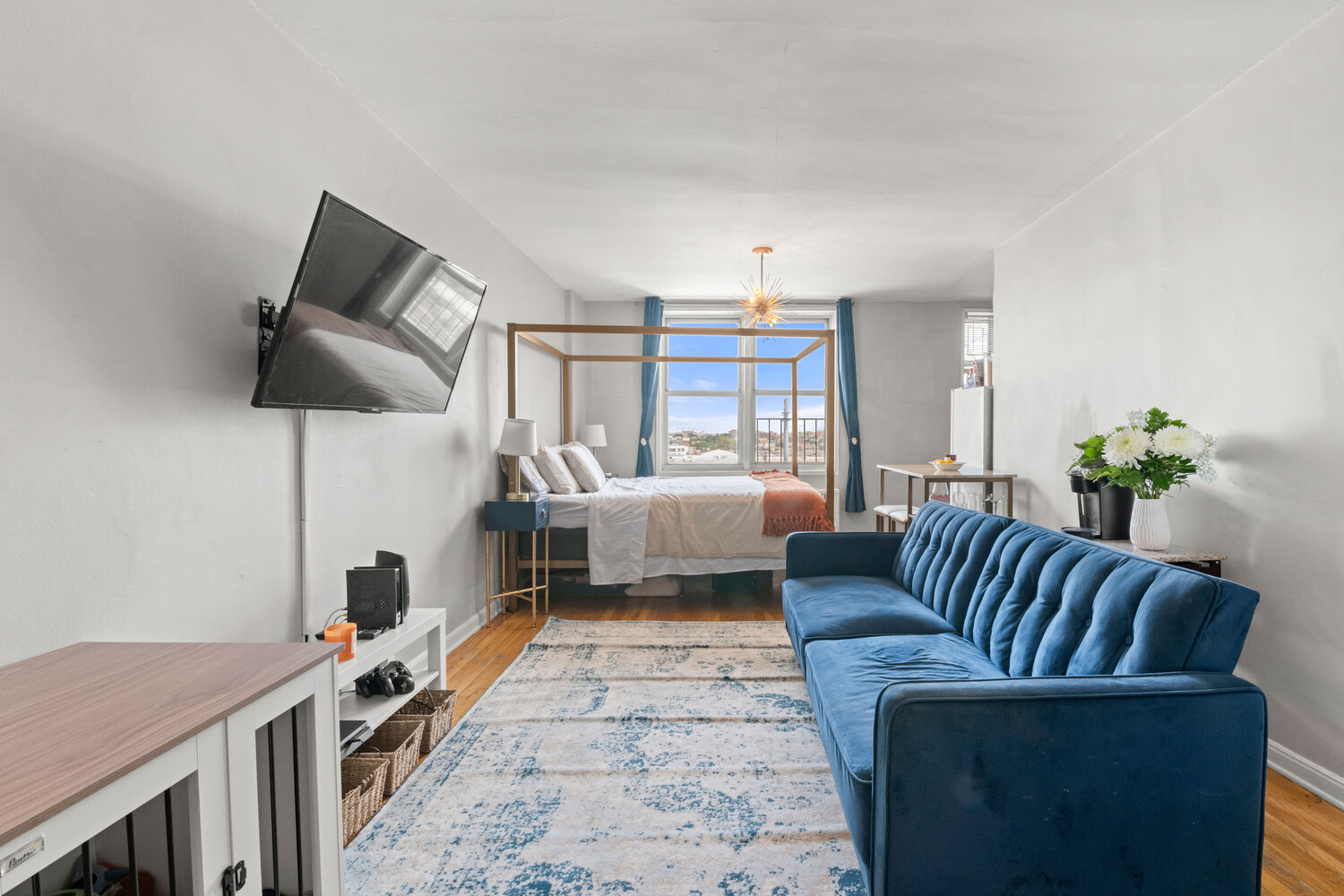 46-01 39th Avenue 509 Sunnyside Gardens Queens NY 11104