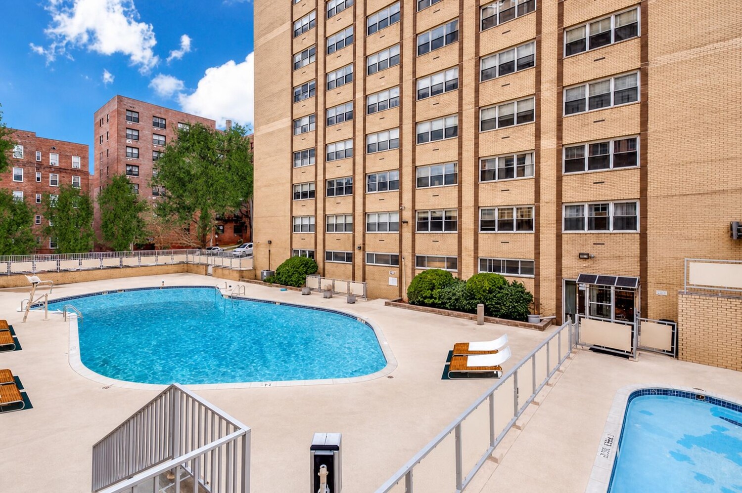 102-10 66th Road 8D Forest Hills Queens NY 11375