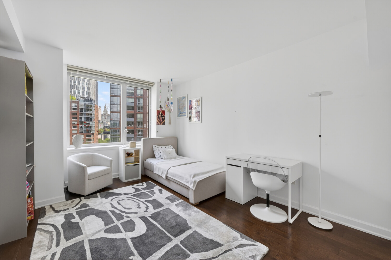 20 River Terrace 10E Battery Park City New York NY 10282