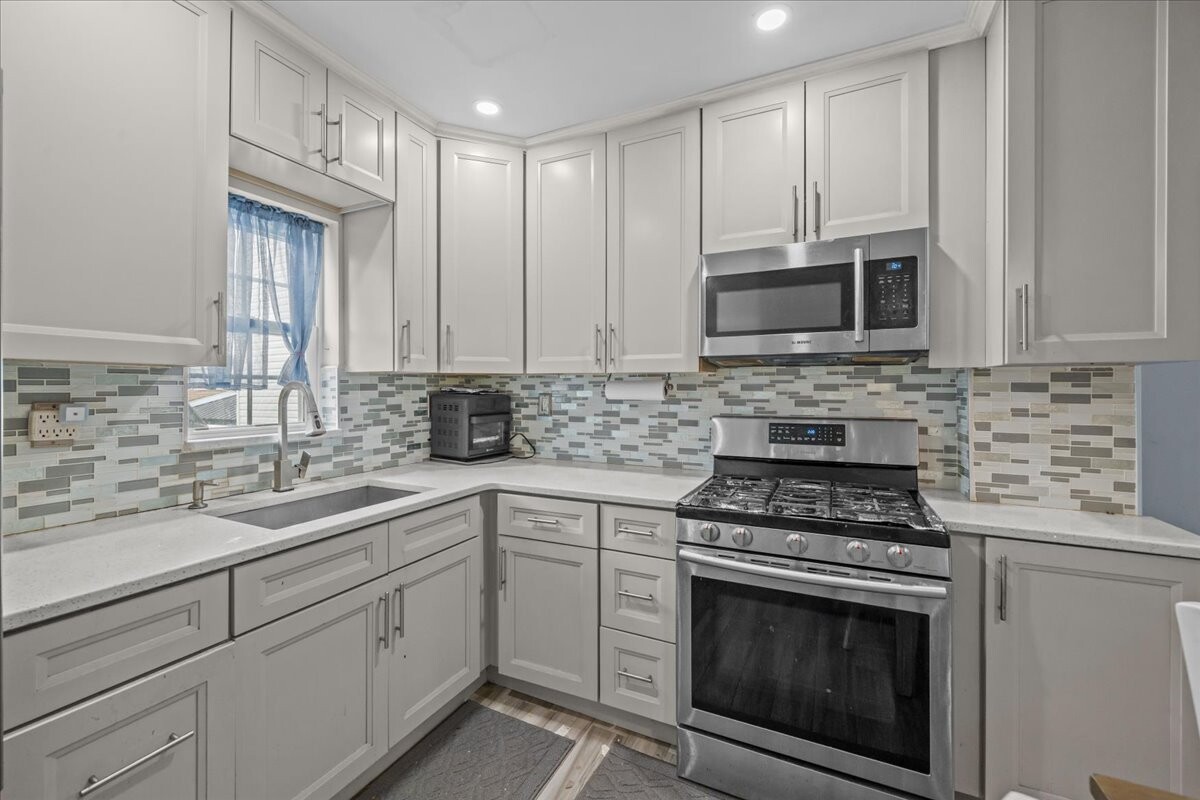 122-18 115th Avenue South Ozone Park Queens NY 11420