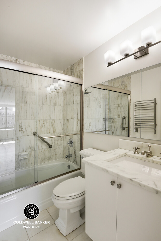 40 East 94th Street 17G Carnegie Hill New York NY 10128