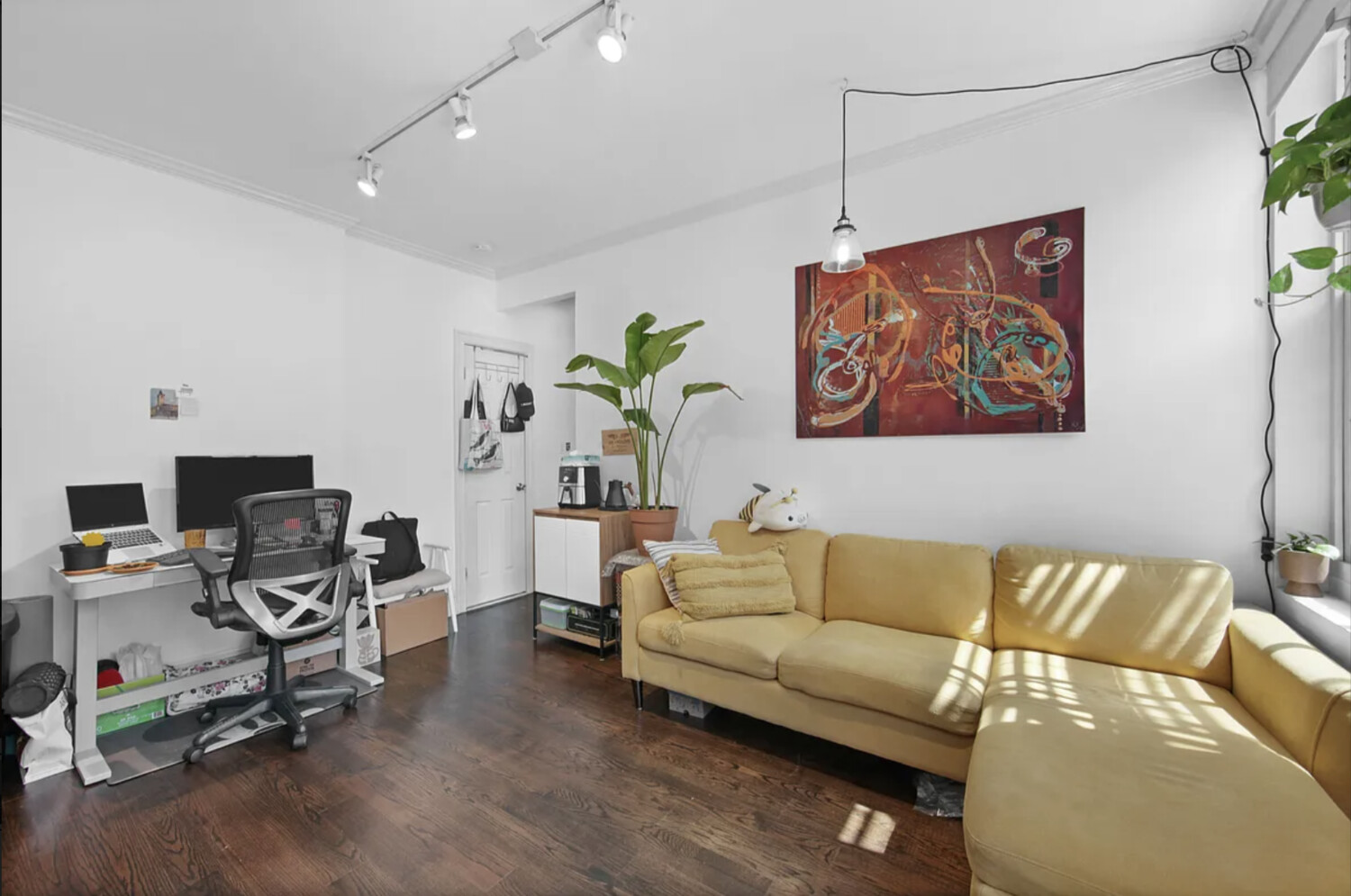 102 Greenwich Avenue W. Greenwich Village New York NY 10011