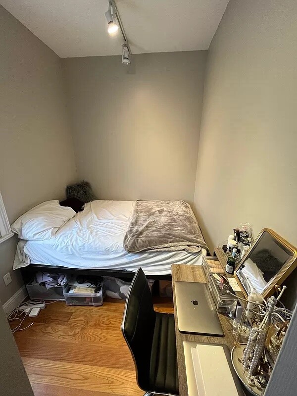 163 Chrystie Street Lower East Side New York NY 10002