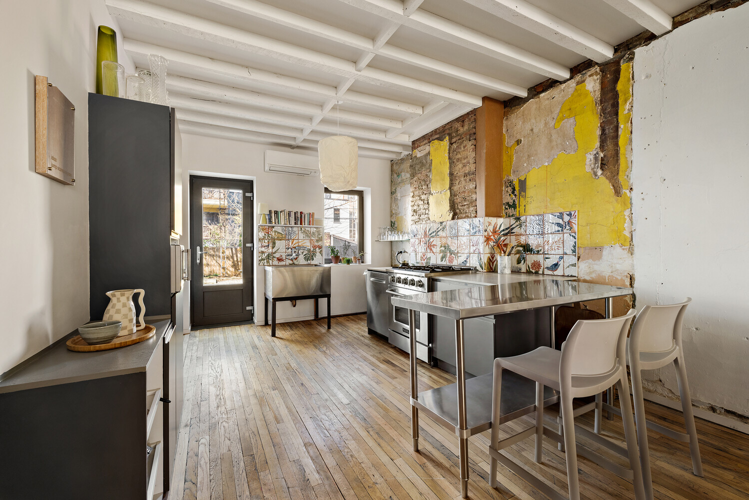 285A Kingsland Avenue Greenpoint Brooklyn NY 11222