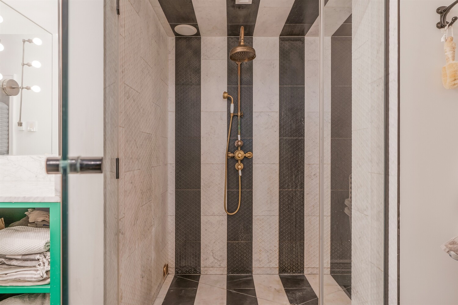 457 West 22nd Street EF Chelsea New York NY 10011