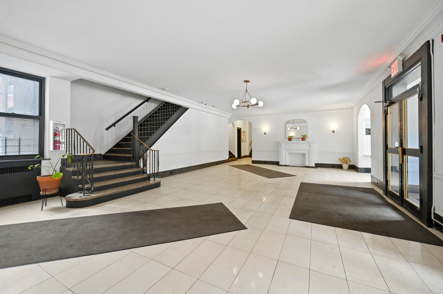 385 Argyle Road 2G Ditmas Park Brooklyn NY 11218